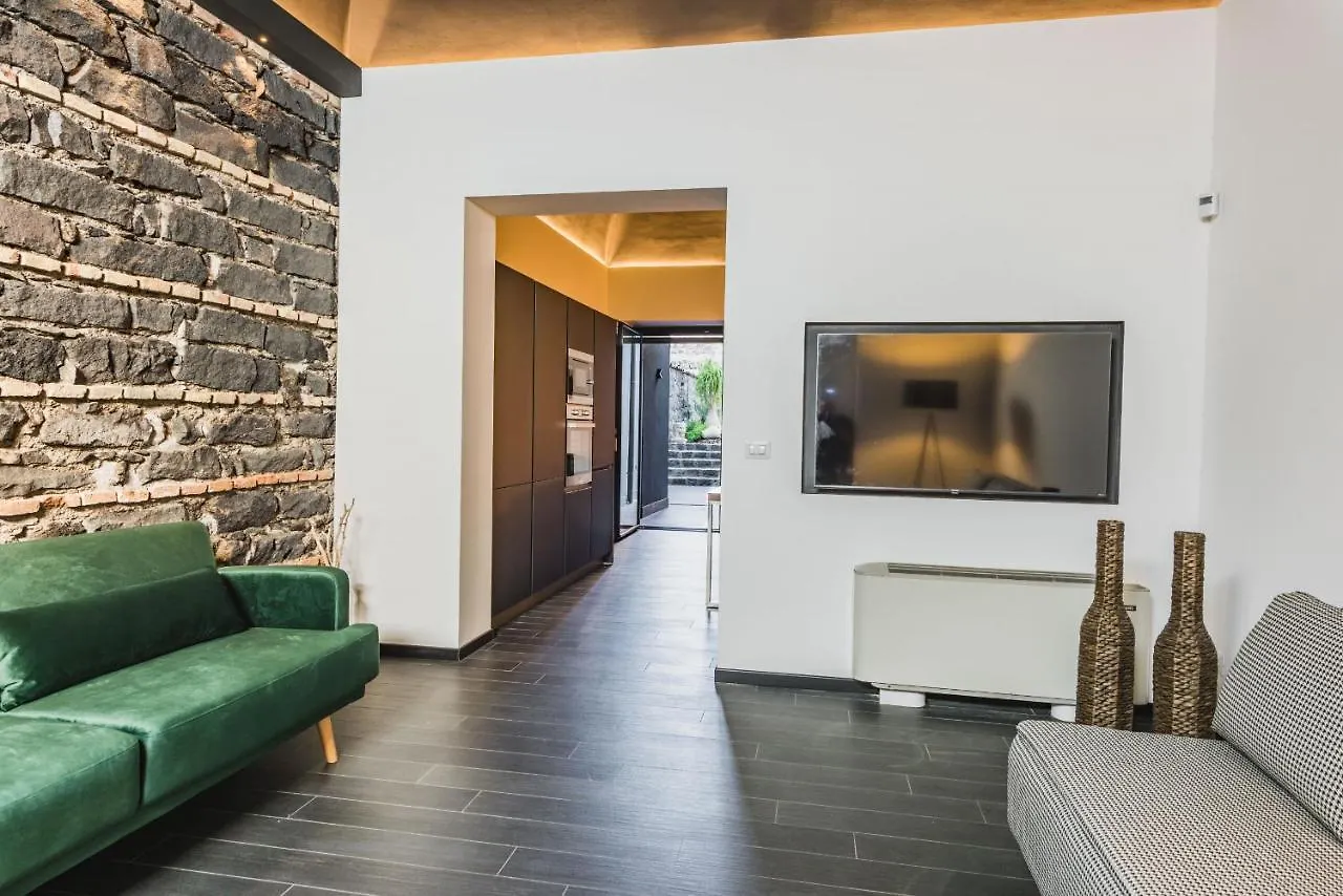 Leone Apartment With Garden By Wonderful Italy Catania Italy