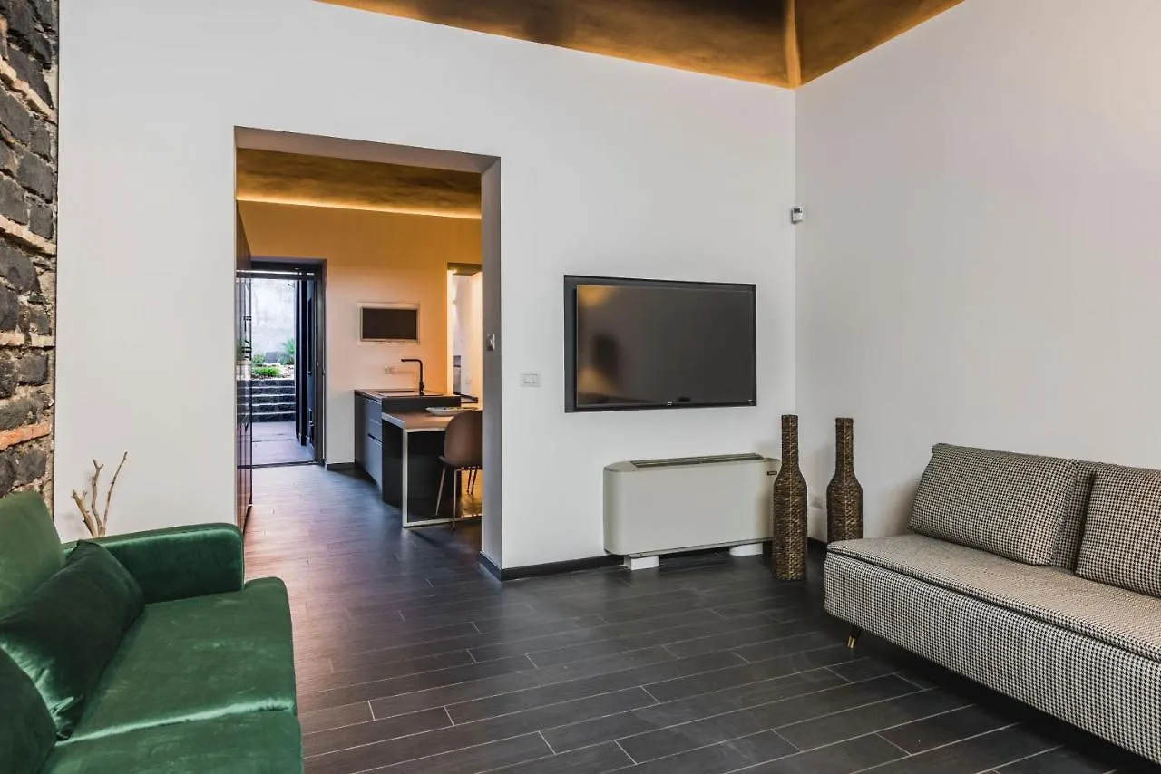 Leone Apartment With Garden By Wonderful Italy Catania