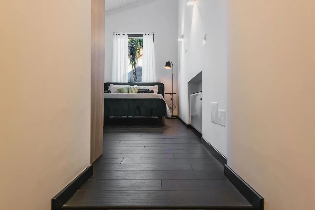 Leone Apartment With Garden By Wonderful Italy Catania