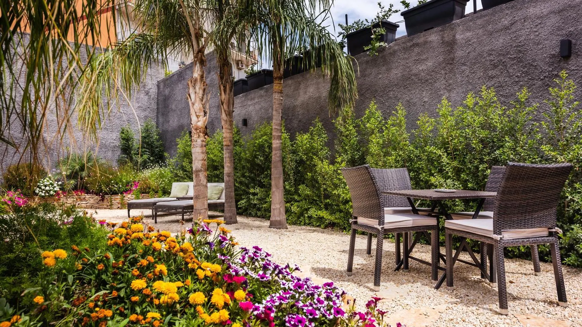 Leone Apartment With Garden By Wonderful Italy Catania Italy